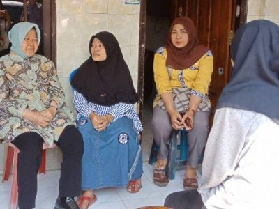 Risma Tarik Anak Petugas KPPS yang Meninggal Dunia Untuk Kerja di Pemkot Surabaya