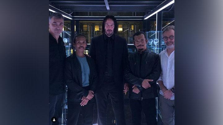 Yayan Ruhian dan Cecep Arif Rahman, berfoto bersama Keanu Reeves dan Chad Stahelski setelah syuting John Wick: Chapter 3 Parabellum. Instagram/@yayanruhian