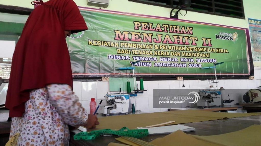 Fasilitasi Kebutuhan Masyarakat, Disnaker Gelar Pembinaan dan Pelatihan Ketrampilan Kerja